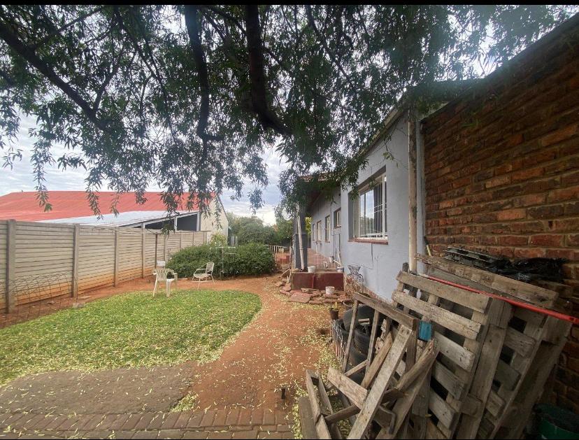 3 Bedroom Property for Sale in Beaconsfield Northern Cape